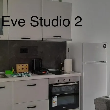 Evestudioskos Holiday home *
